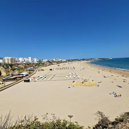 Rocha Sea View Bali דירה