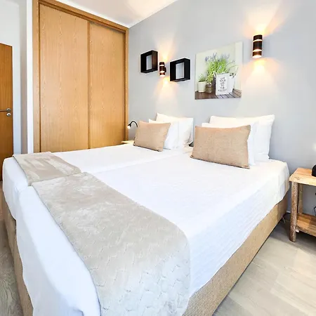 Rocha Sea View Bali דירה